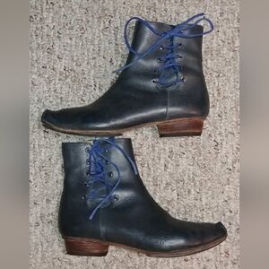 John Fluevog Le Tube Northwood